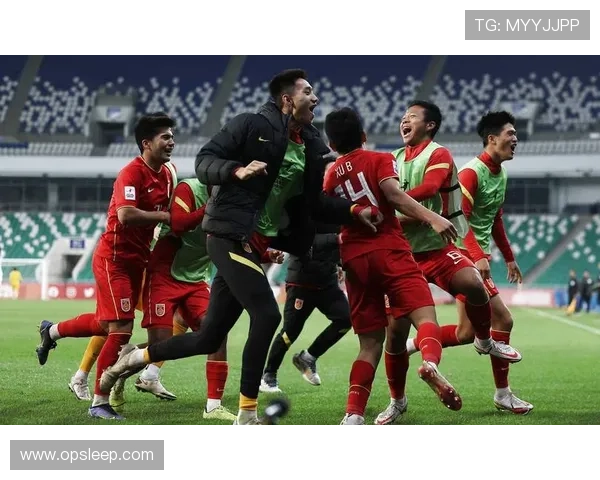 中国足球队逆袭胜日本创历史最佳战绩 揭秘背后的训练与策略调整