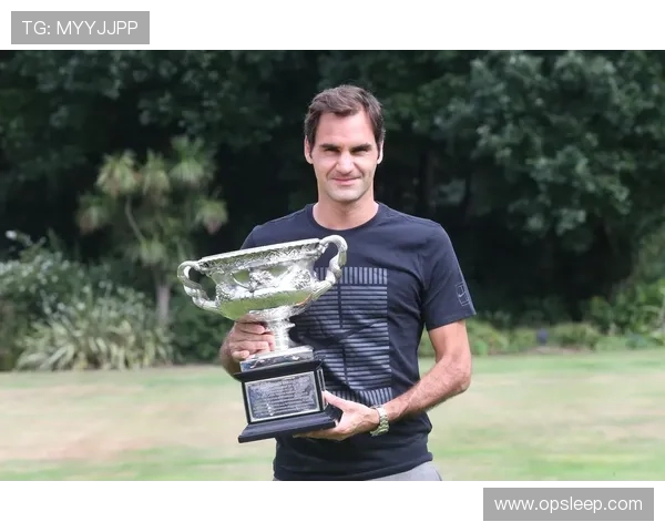 网球巨星费德勒再登巅峰，斩获2021赛季澳网男单冠军