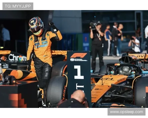 F1赛季战况激烈 各大车队实力对决谁将问鼎年度冠军