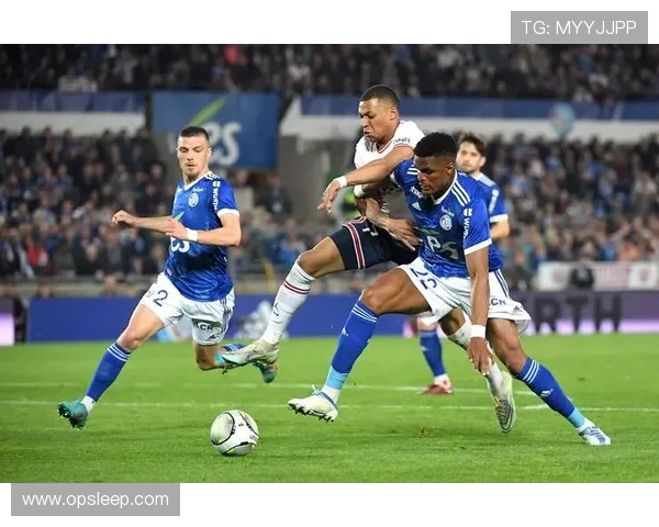 围绕博洛尼亚俱乐部的百年传承与现代足球崛起之路欧洲赛场新篇章