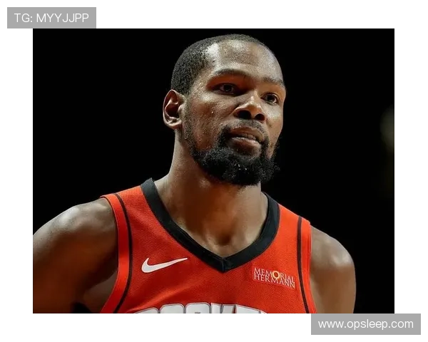 杜兰特领衔球队胜利 勇士艰难战胜湖人迎来新赛季首胜